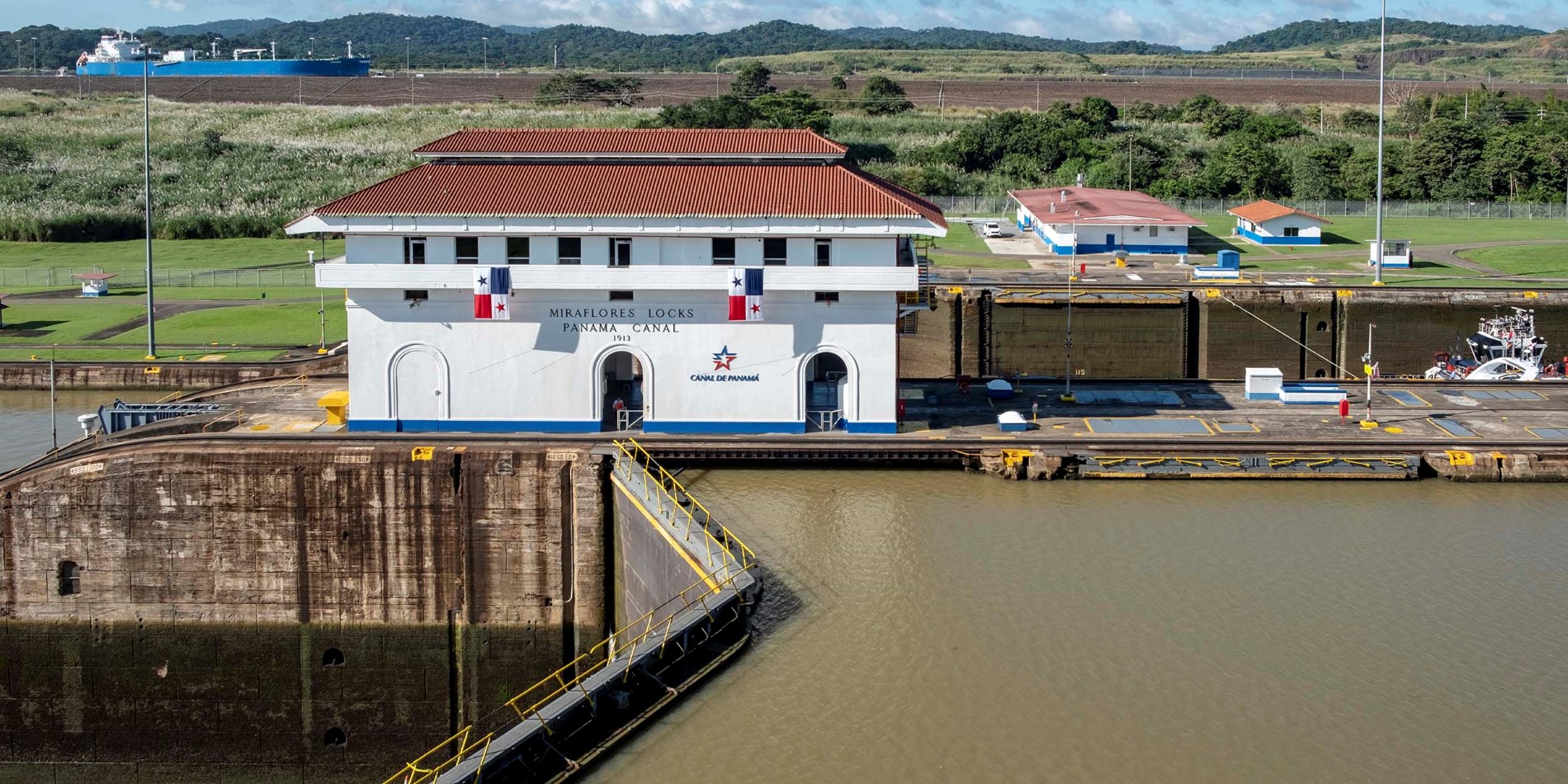 Das Besucherzentrum Miraflores am Panamakanal.