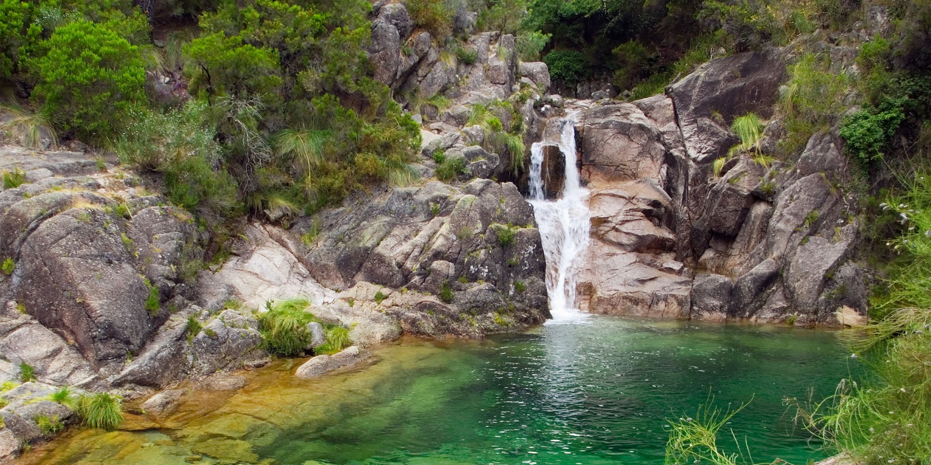Der Wasserfall Cascata do Arado ist einer von vielen im Gerês National Park.