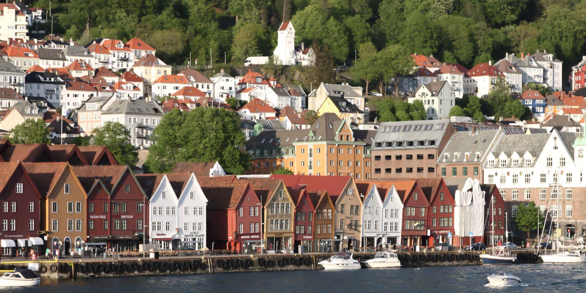 Malerische Häuser am Hafen von Bergen