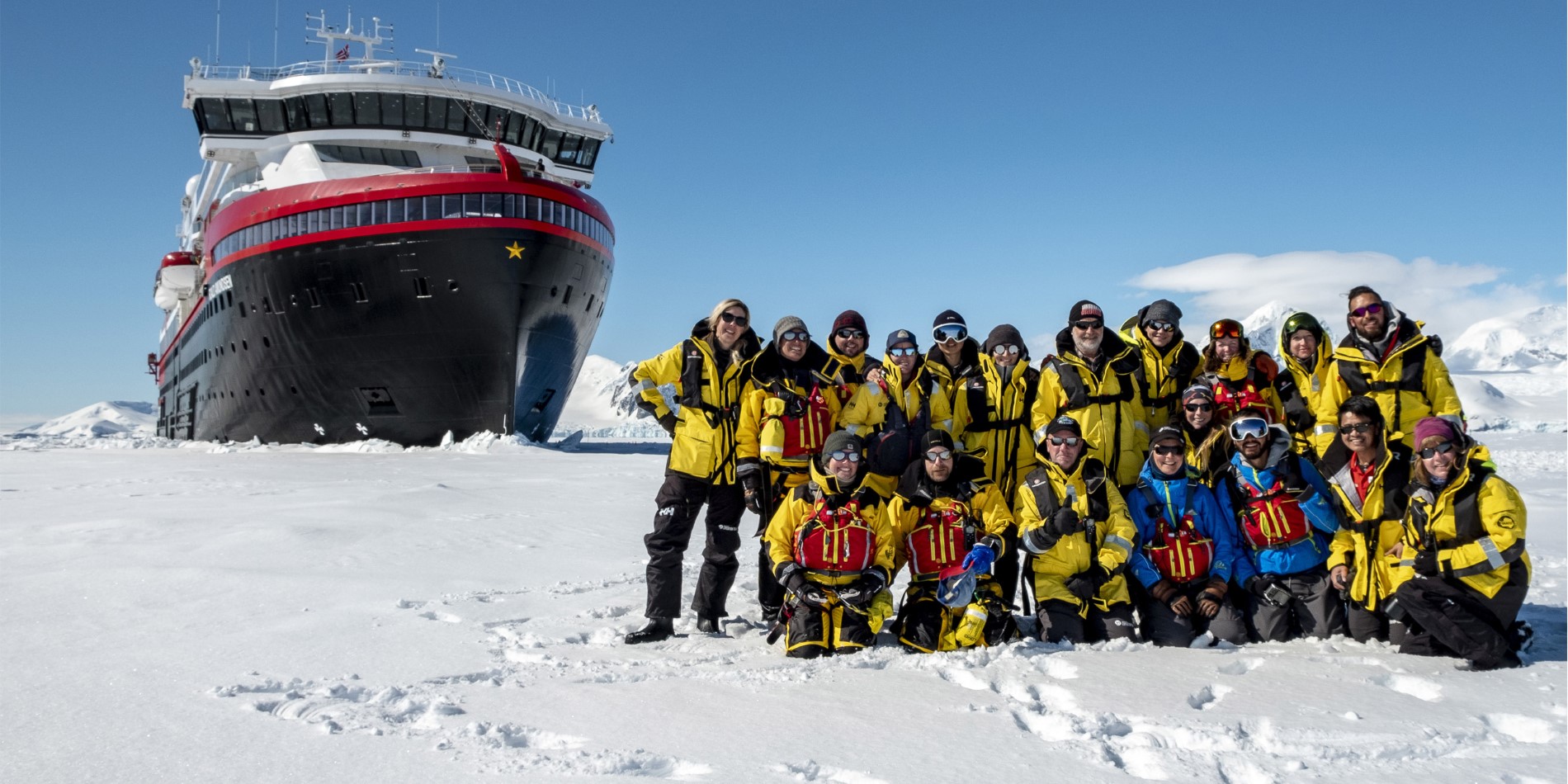 Anlandung in der Antarktis mit dem Expeditionsteam der MS Roald Amundsen