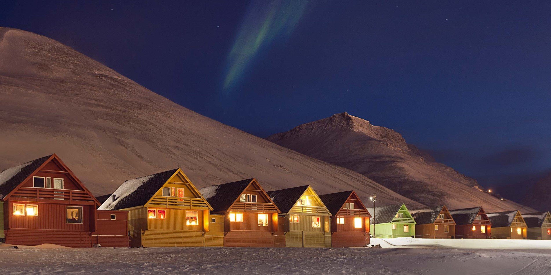 Longyearbyen bei Nacht